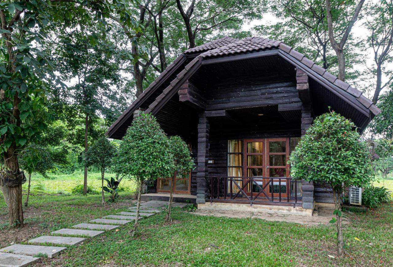 The Legacy River Kwai Resort Kanchanaburi Extérieur photo