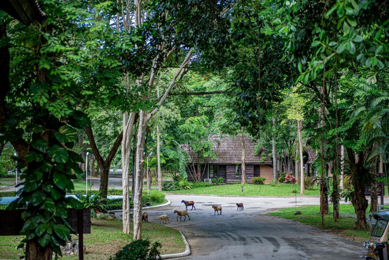 The Legacy River Kwai Resort Kanchanaburi Extérieur photo