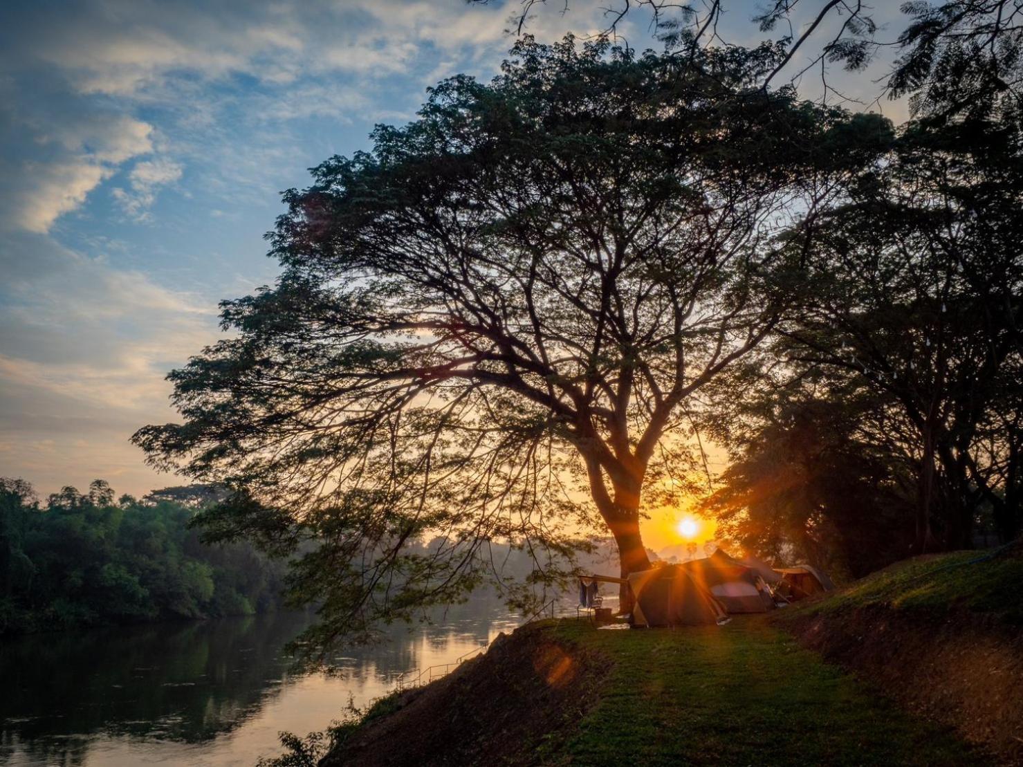 The Legacy River Kwai Resort Kanchanaburi Extérieur photo