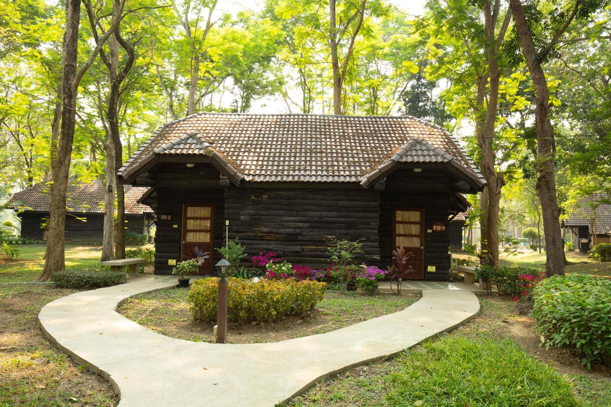 The Legacy River Kwai Resort Kanchanaburi Extérieur photo